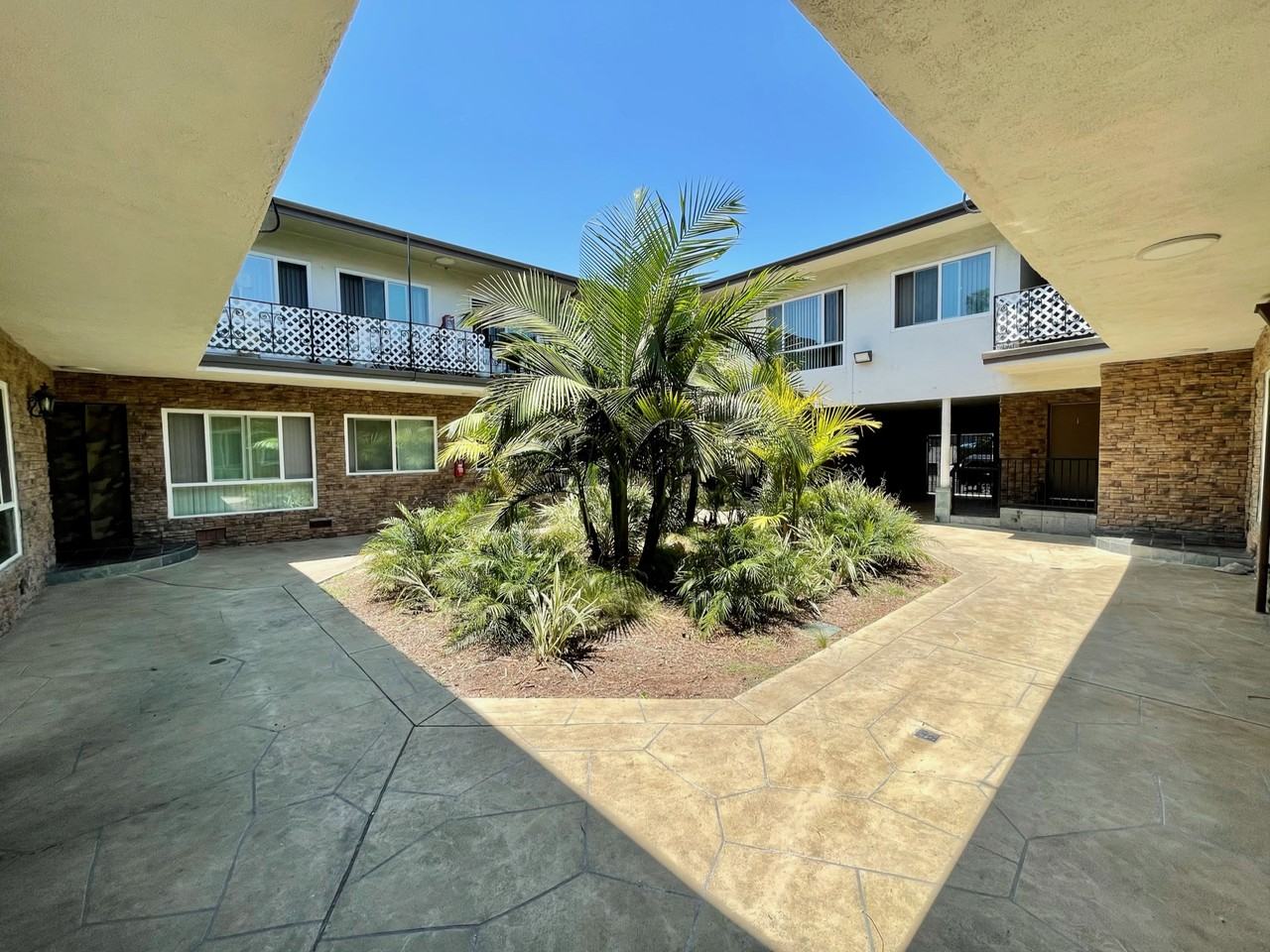 863 Center Street #8 - Photo 5 of 25