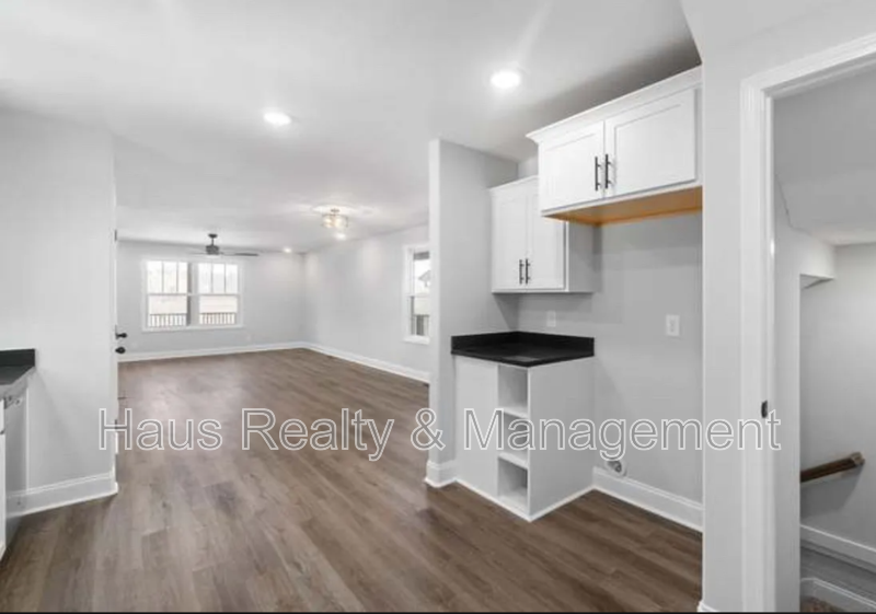 64 W High St - Photo 6 of 14