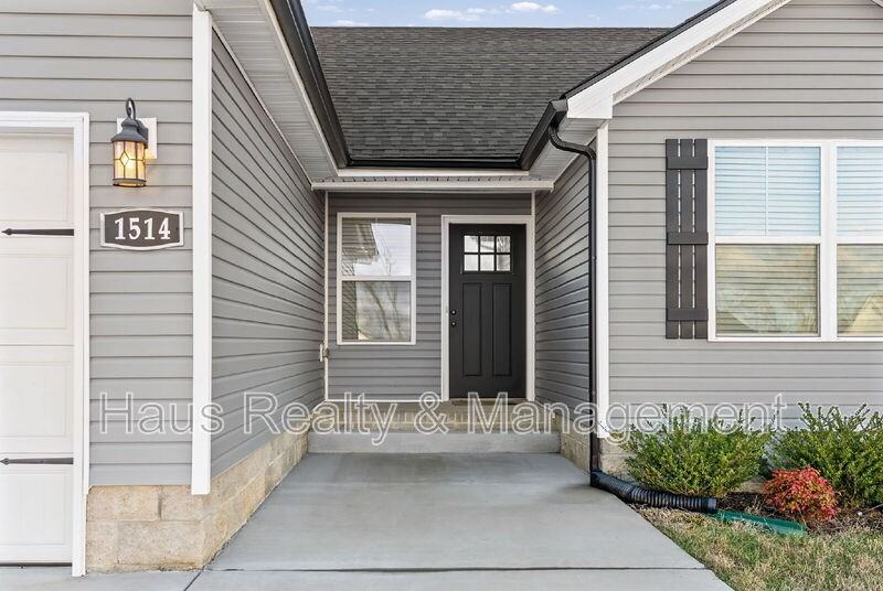 1514 Fredrick Dr - Photo 3 of 32