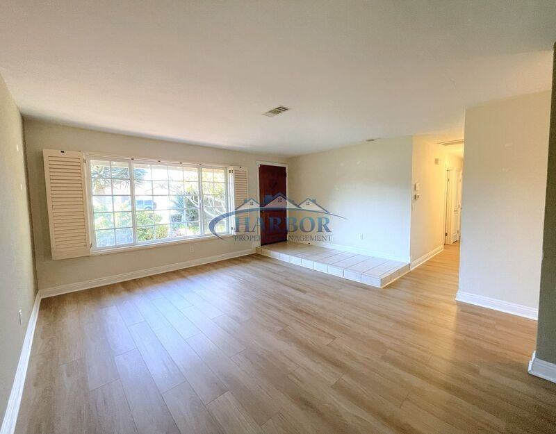 23708 President Ave - Photo 2 of 16