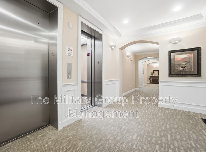 4480 Deerwood Lake Pkwy #241 - Photo 4 of 36