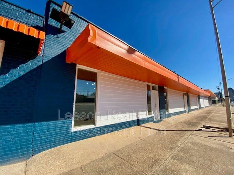 218 N Market St - Photo 2 of 20