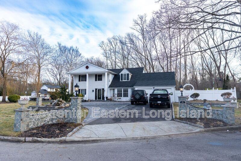 30 Dumond Pl - Photo 2 of 12