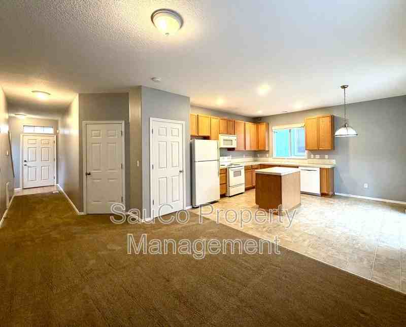 4299 Se Averi Ct - Photo 3 of 16