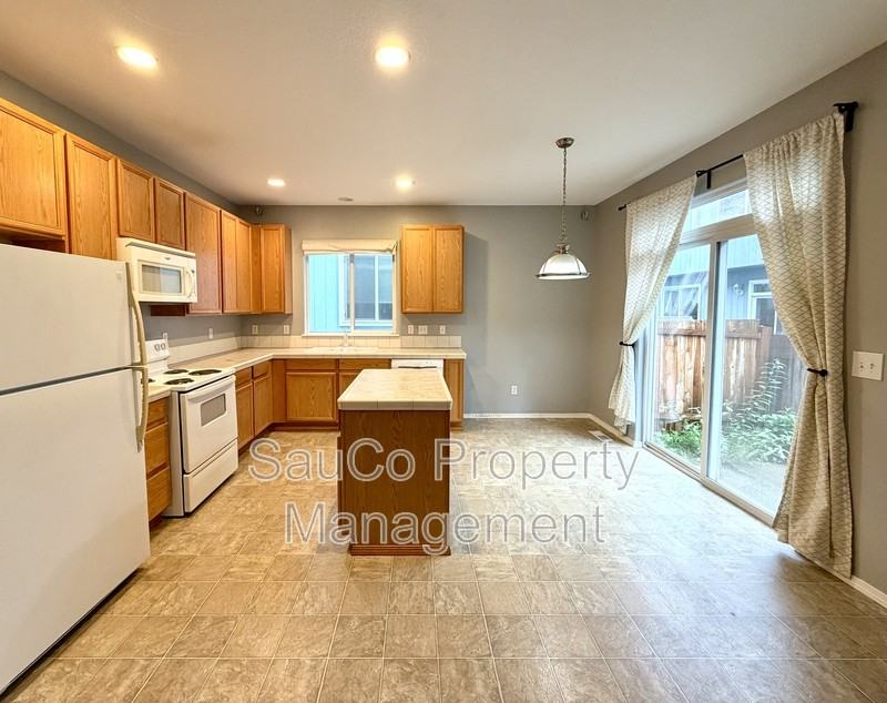 4299 Se Averi Ct - Photo 4 of 16