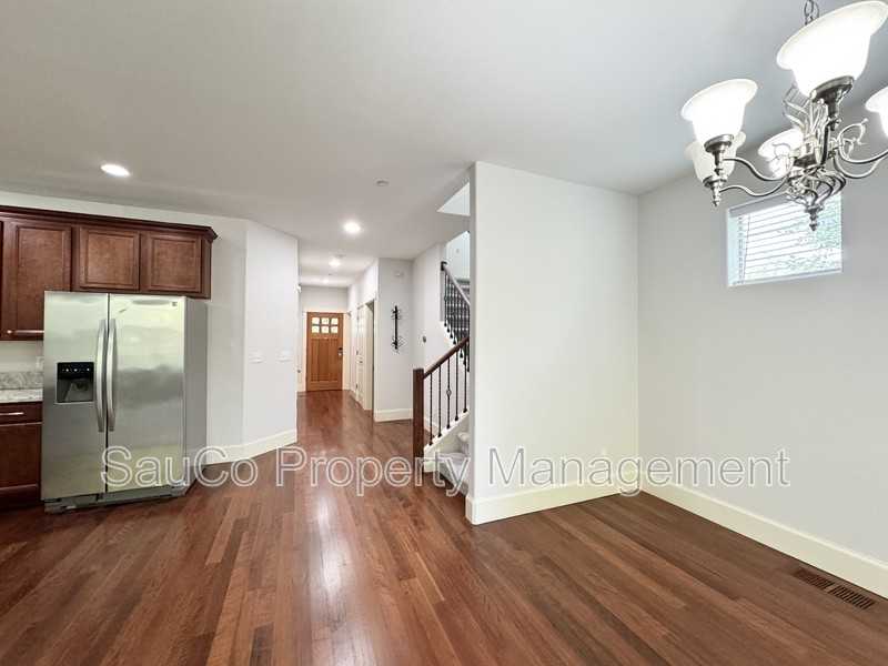 11347 Nw Kimble Ct - Photo 4 of 42