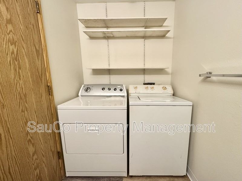 2738 Se 62nd Ave - Photo 7 of 16