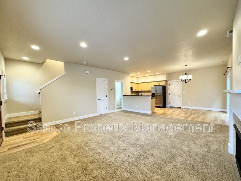 322 Sw Marsuda Ter - Photo 6 of 27