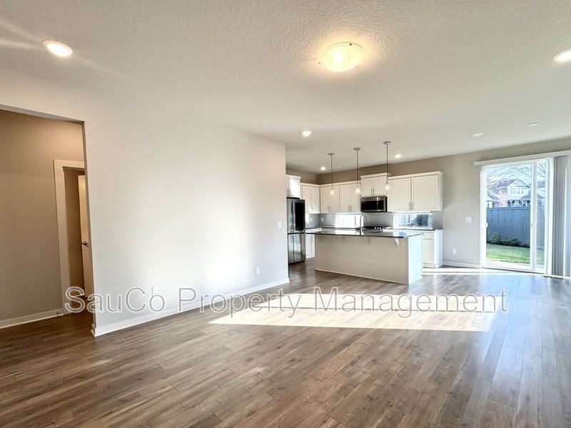 6648 Se Genrosa St - Photo 6 of 21