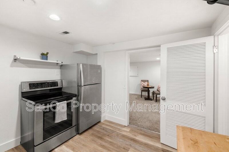 6123 Ne 25th Ave - Photo 5 of 15