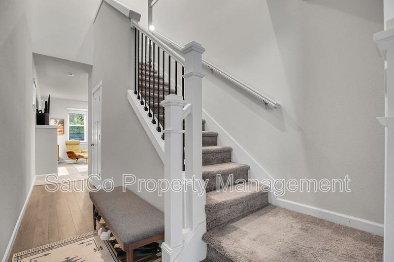 1483 19th Ave - Photo 4 of 26