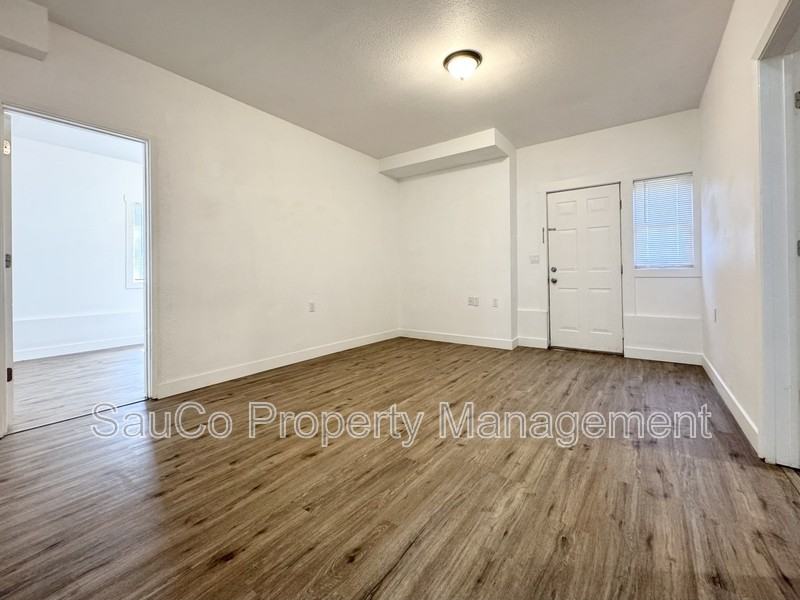 6423 Sw Raab Rd - Photo 3 of 22