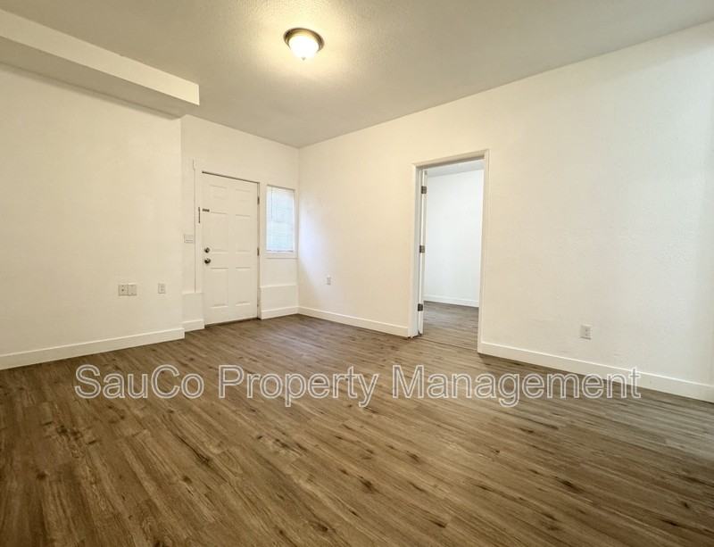 6423 Sw Raab Rd - Photo 4 of 22