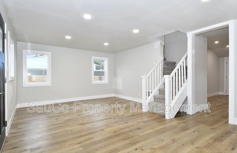 202 Ne 92nd Pl - Photo 6 of 21