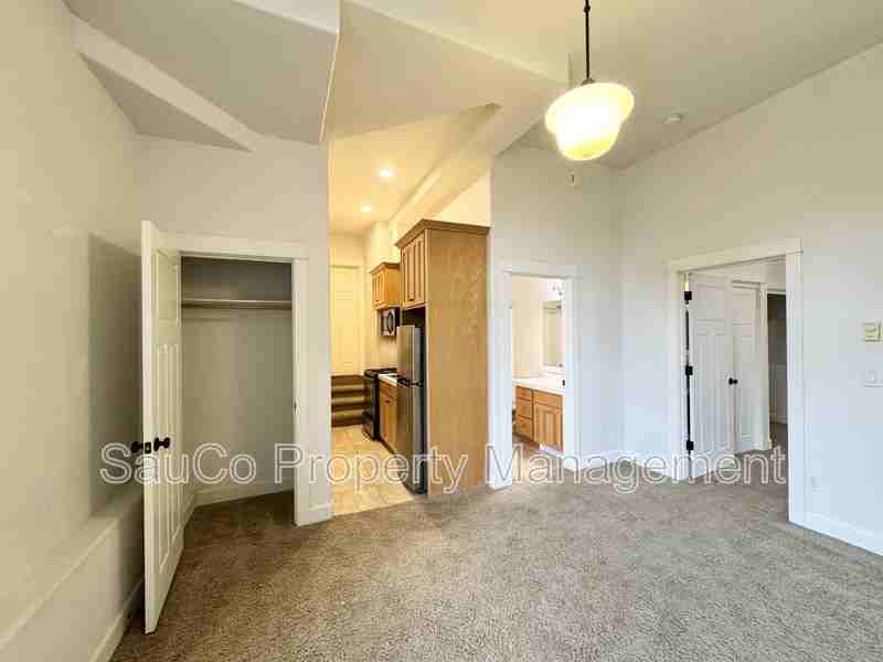 3340 Sw 12th Ave - Photo 7 of 14