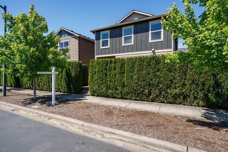 2973 25th Ave - Photo 2 of 43