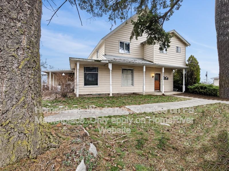 201 5th St #3 - Photo 2 of 19