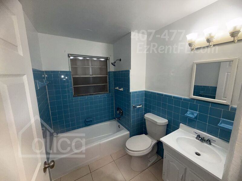 820 N Sapodilla Ave #3 - Photo 6 of 9