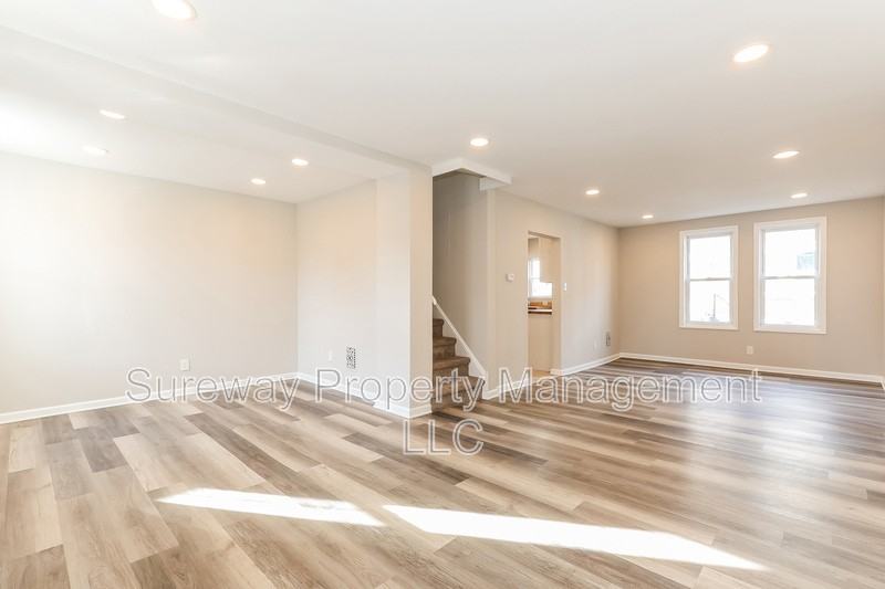 10 W 8th St - Photo 2 of 15