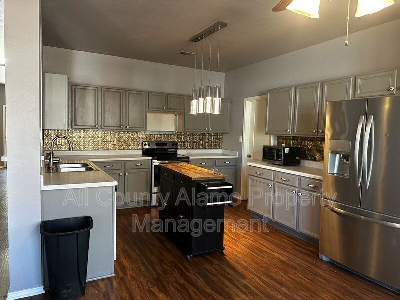 312 Silver Wing - Photo 6 of 34