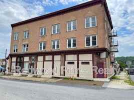 featured image of 2901 Maple Ave