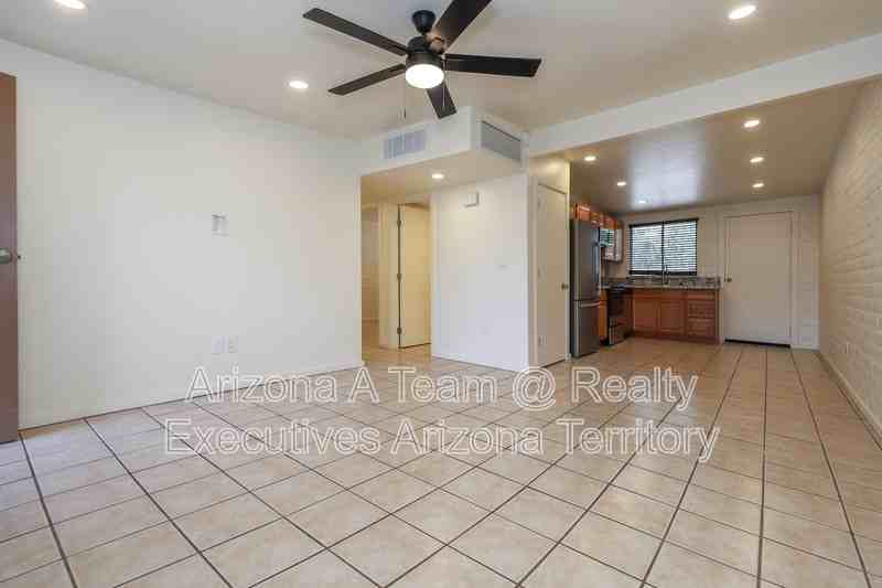 5650 E Pima St #1 - Photo 3 of 17