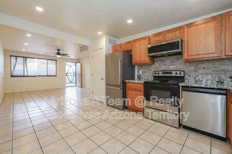 5650 E Pima St #1 - Photo 5 of 17