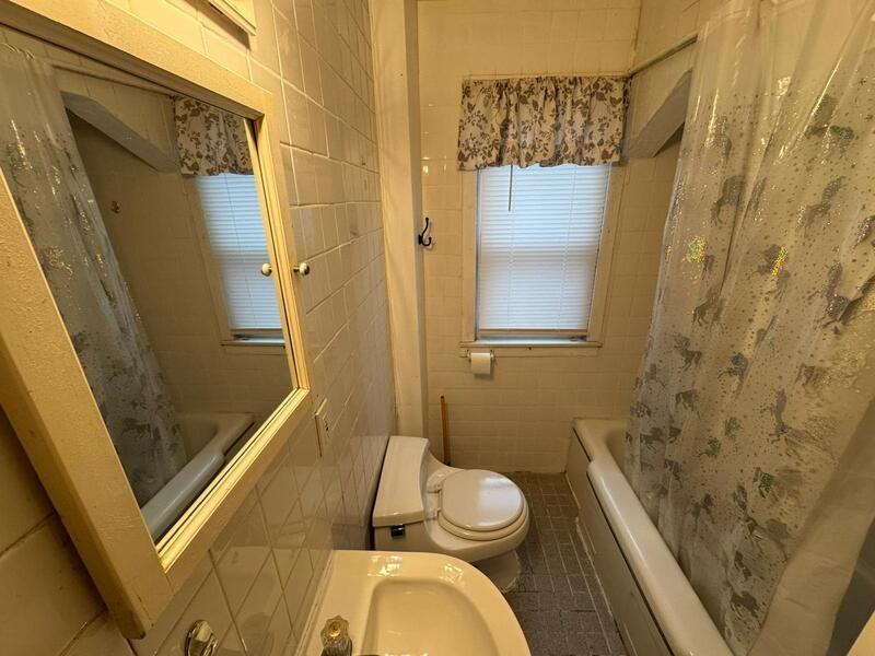 11478 Engleman Rd - Photo 7 of 10