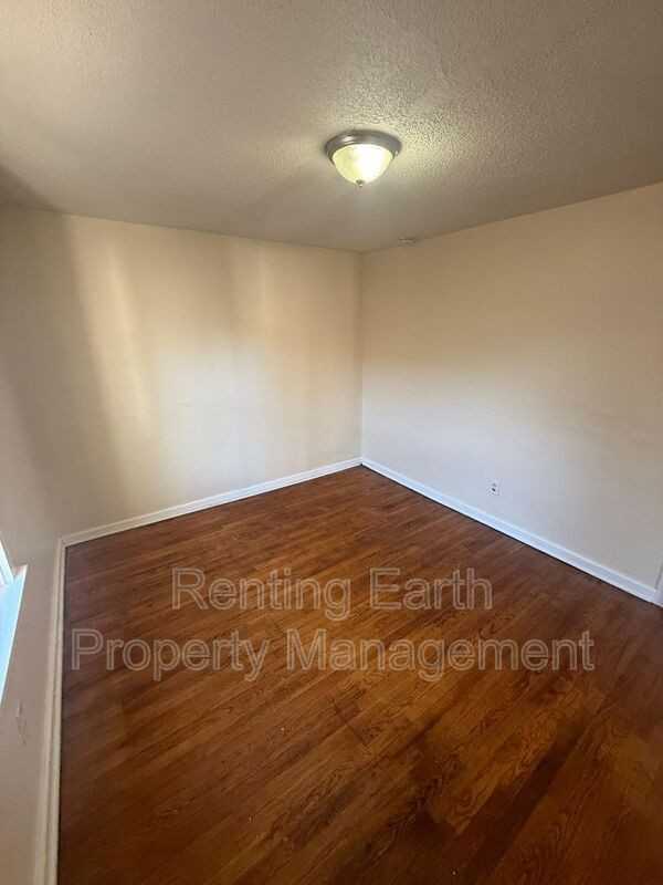 7138 Garesche Ave - Photo 2 of 9