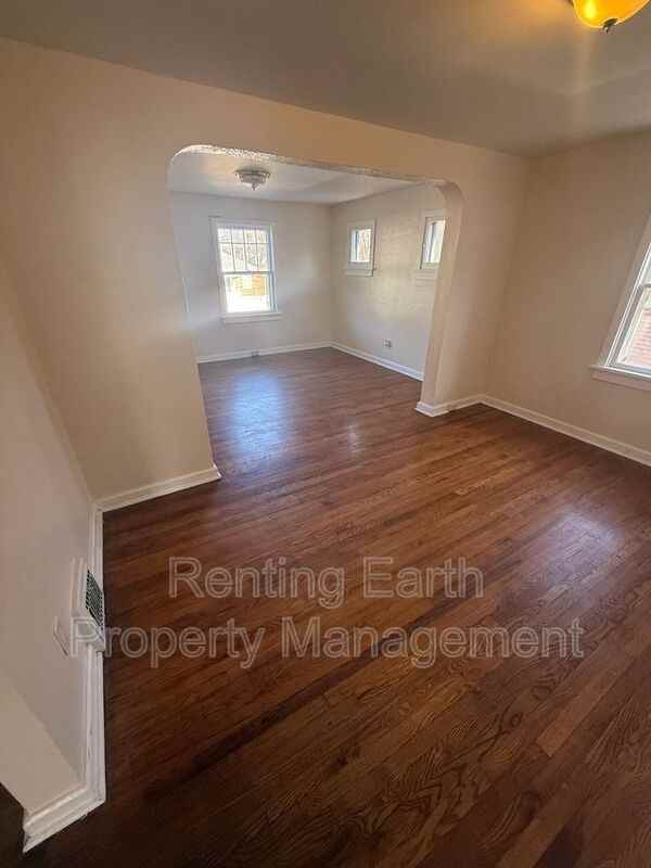 7138 Garesche Ave - Photo 5 of 9