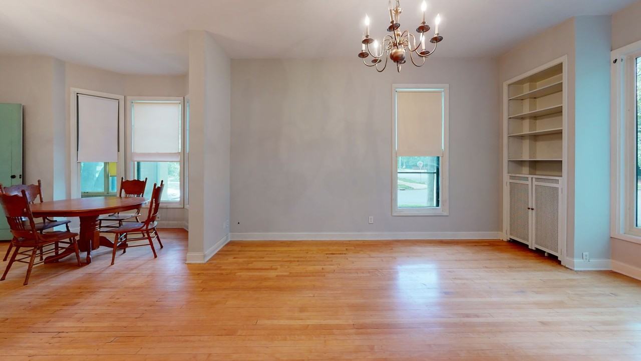 629 6th St SE - Photo 2 of 24
