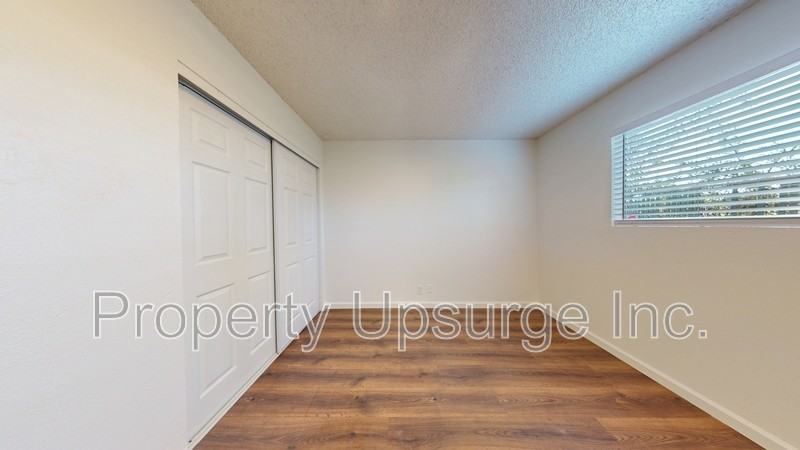 425 Nelson Ave #5 - Photo 5 of 10