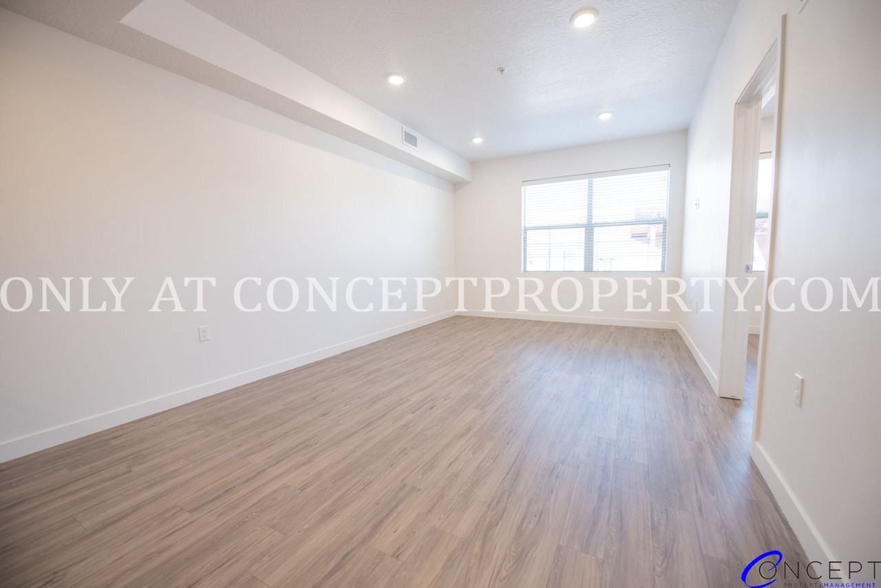 The Commons at Newpark - Photo 6 of 50