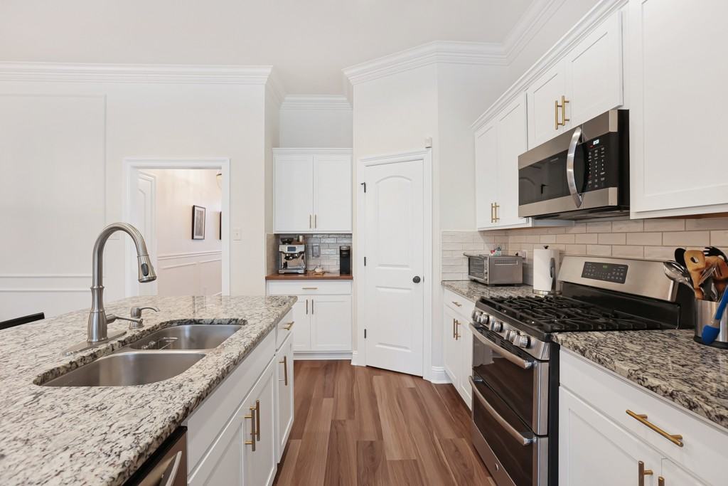 2429 Bald Cypress Drive - Photo 7 of 27