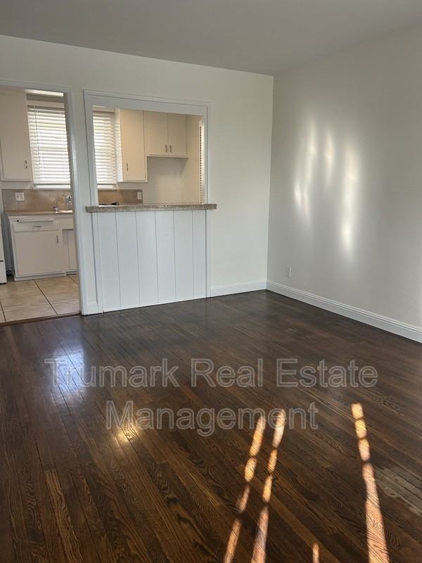 1253 S Glendale Ave #G - Photo 3 of 10