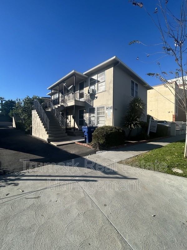 1253 S Glendale Ave #G