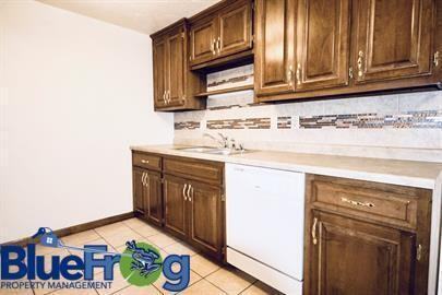 2370-2374 Canter Lane - Photo 2 of 10