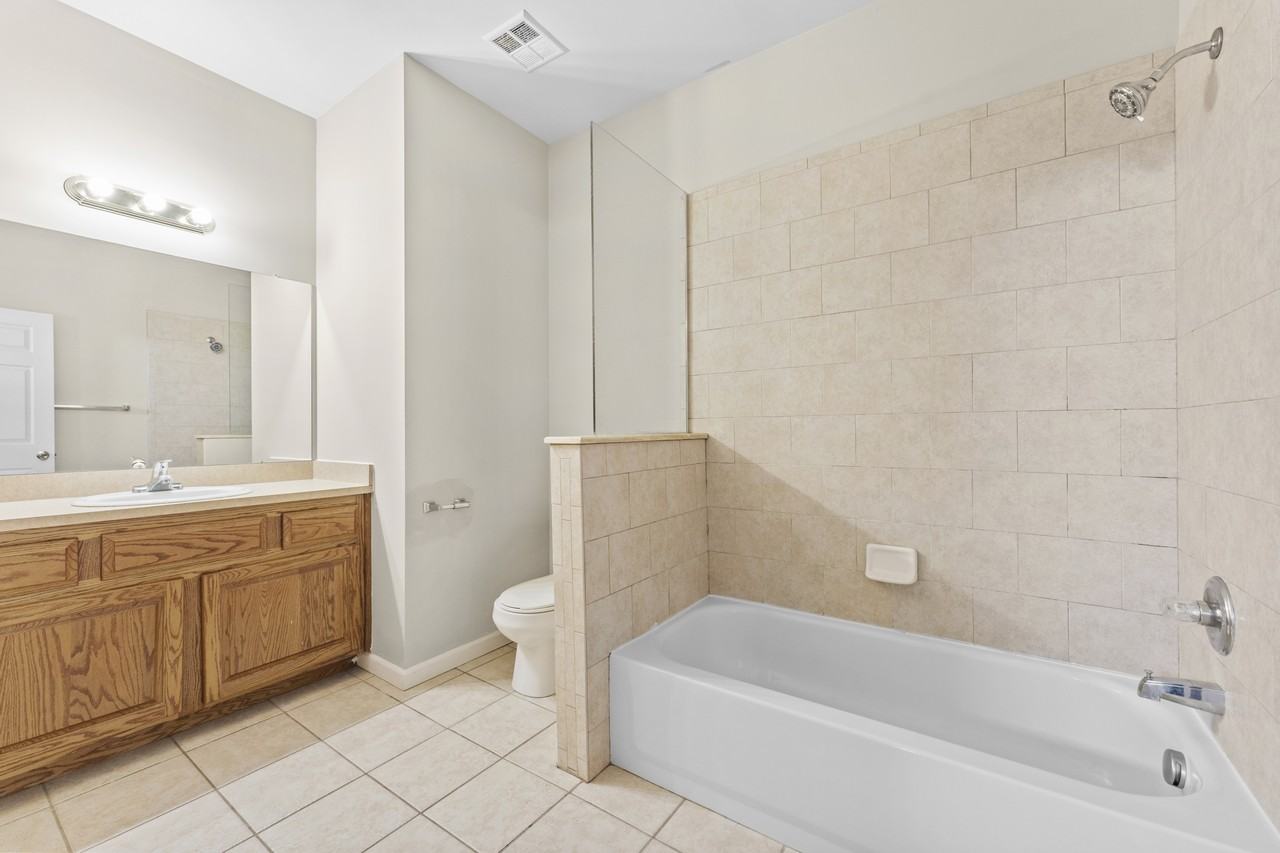 Towne Center Flats - Photo 5 of 35