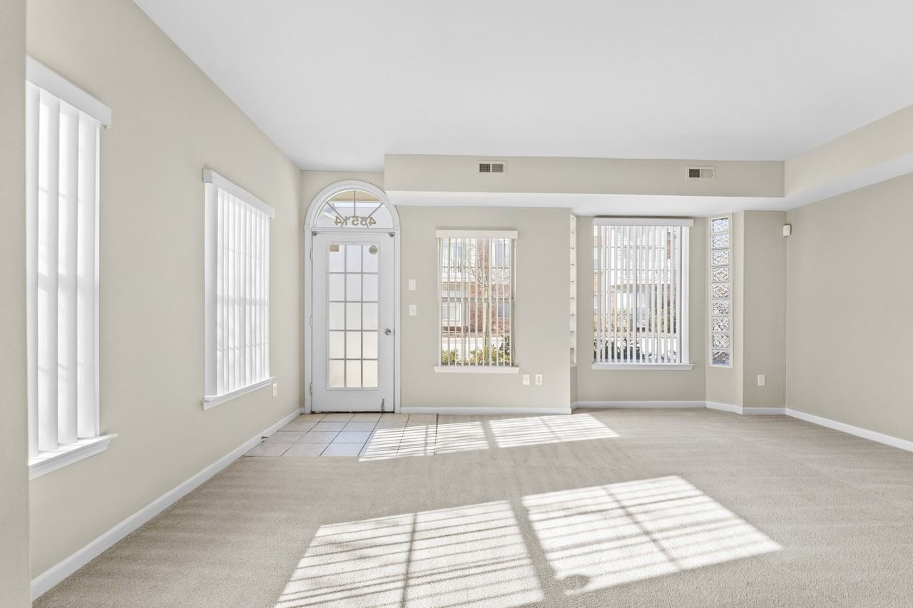 Towne Center Flats - Photo 7 of 35