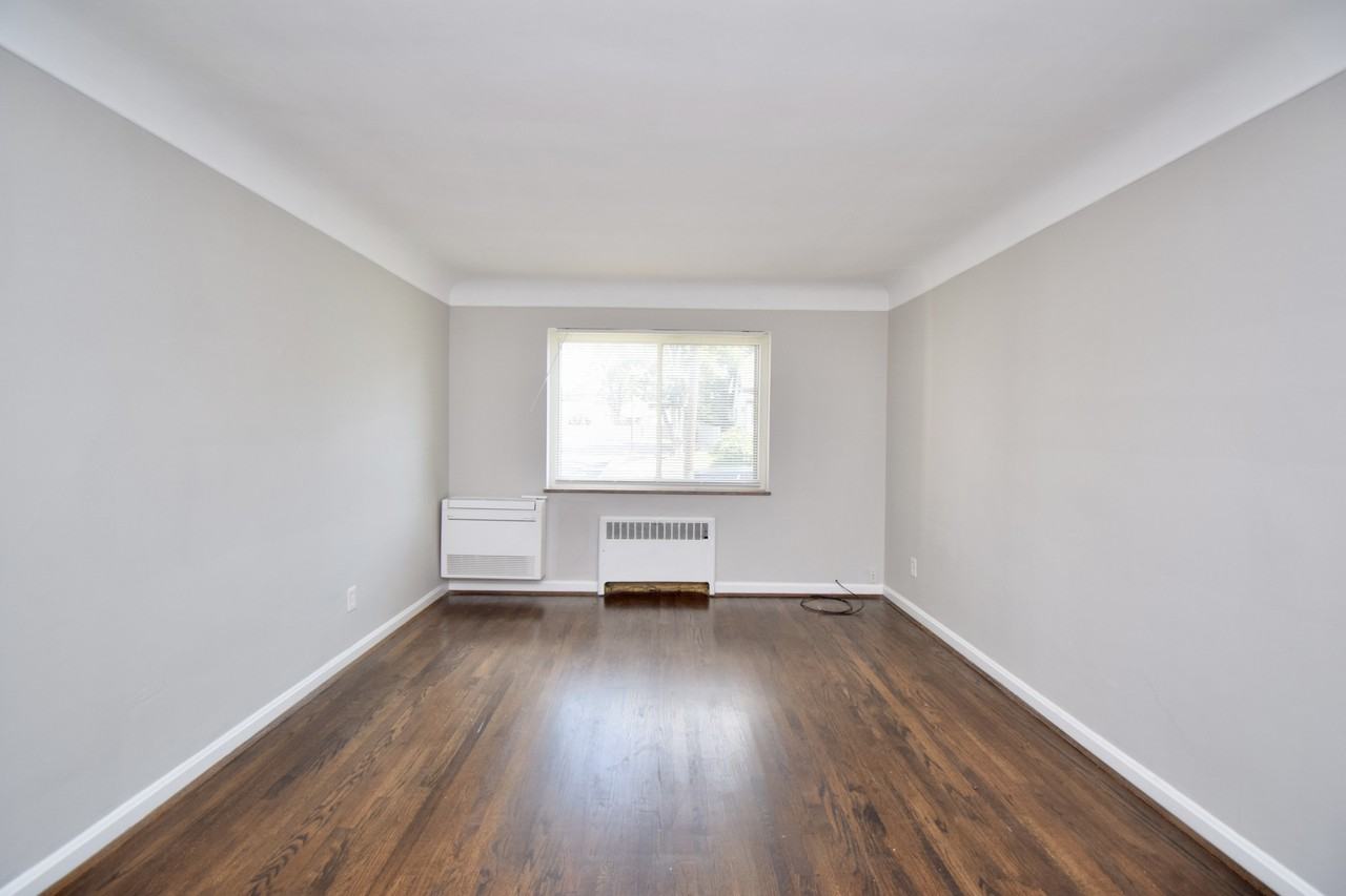 4137 East Galbraith Road - Photo 2 of 27