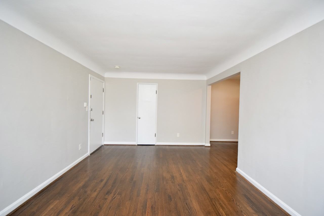 4137 East Galbraith Road - Photo 4 of 27