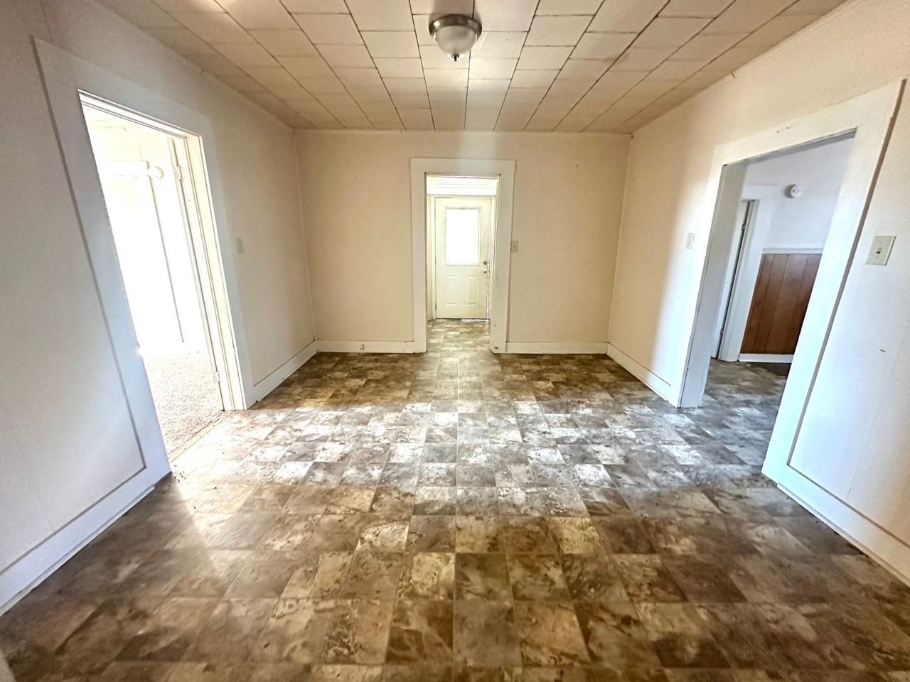 1531 County Road 1 N - Photo 4 of 8