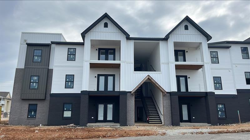 Oakwood Landings - Photo 4 of 50