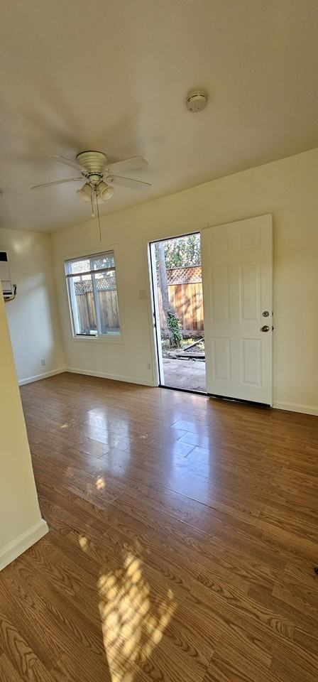 1737 5th Street - Photo 3 of 11
