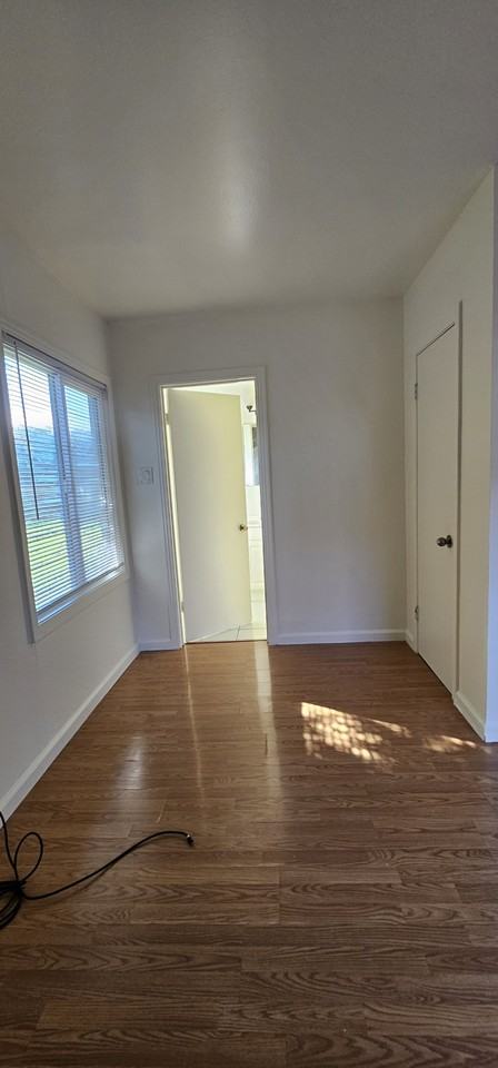 1737 5th Street - Photo 5 of 11