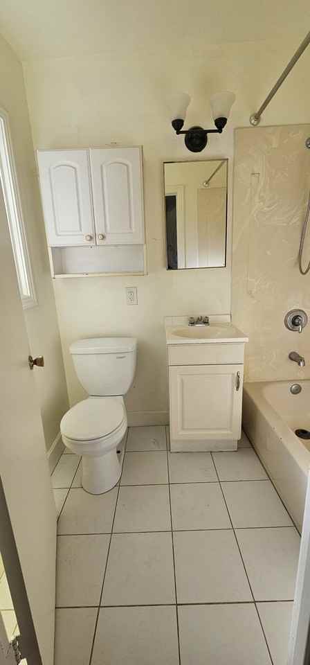 1737 5th Street - Photo 6 of 11