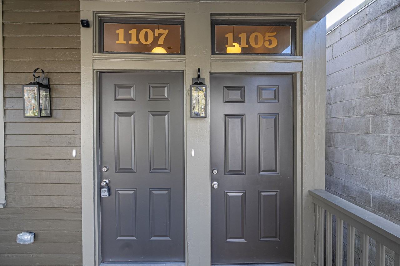 1107 E 32nd St - Photo 2 of 27