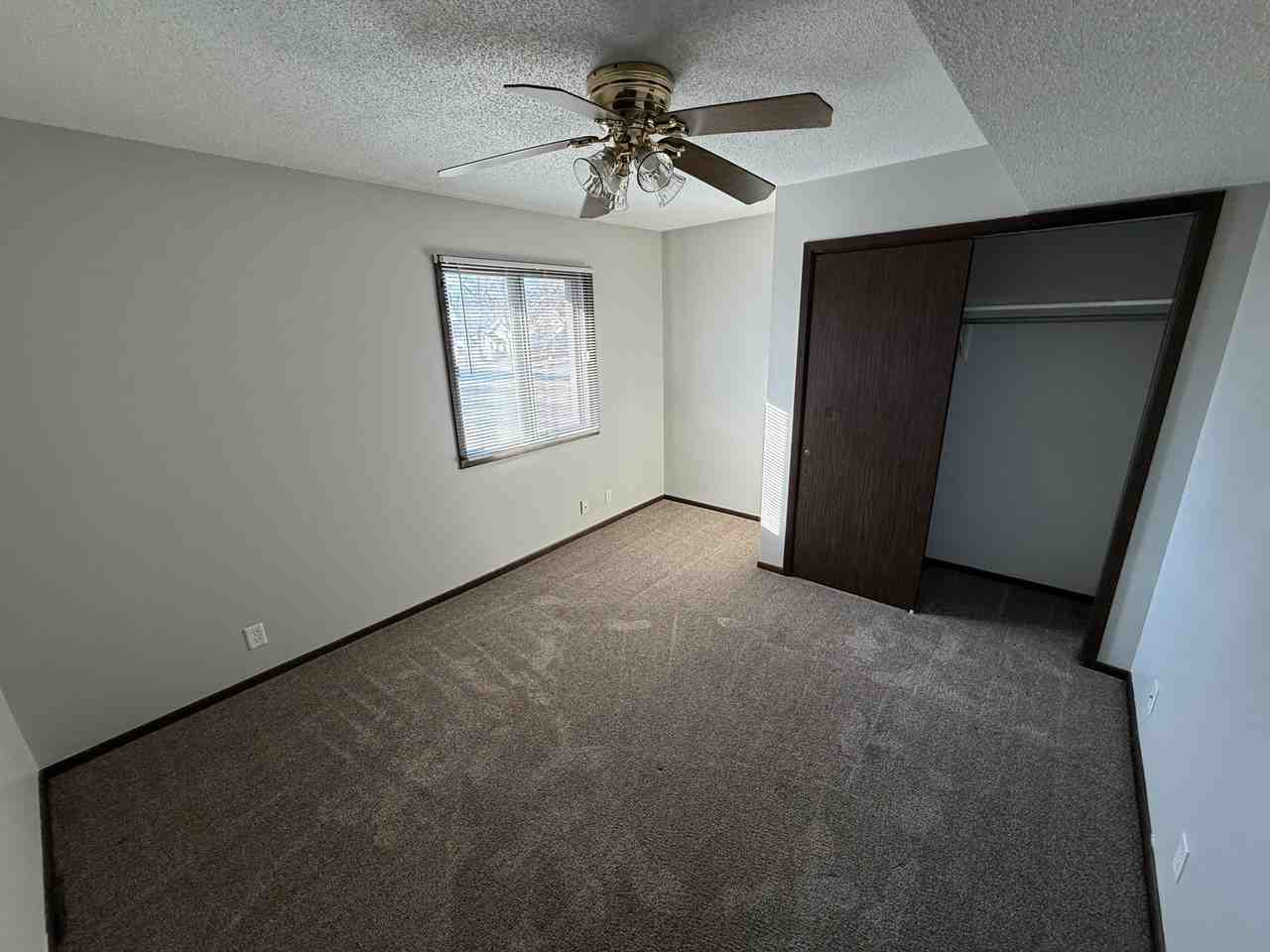 1413 2nd Ave - Photo 5 of 6