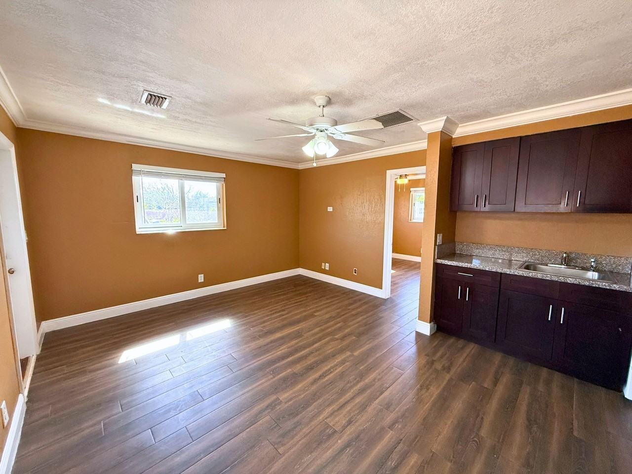 95 Northwest 39th Street - Photo 2 of 14