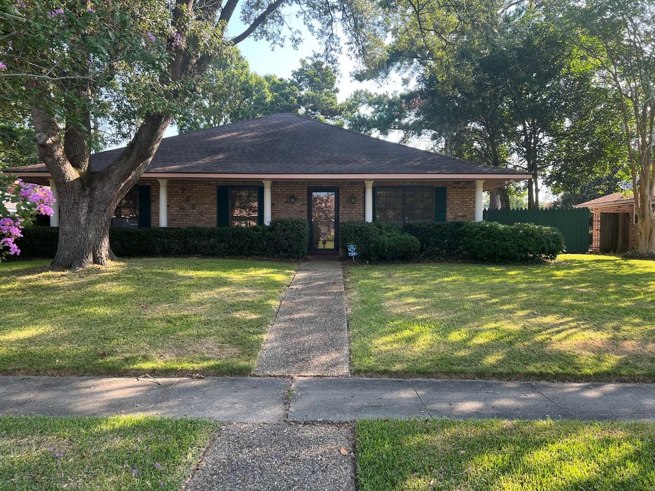 7261 Palmetto Dr - Photo 2 of 19